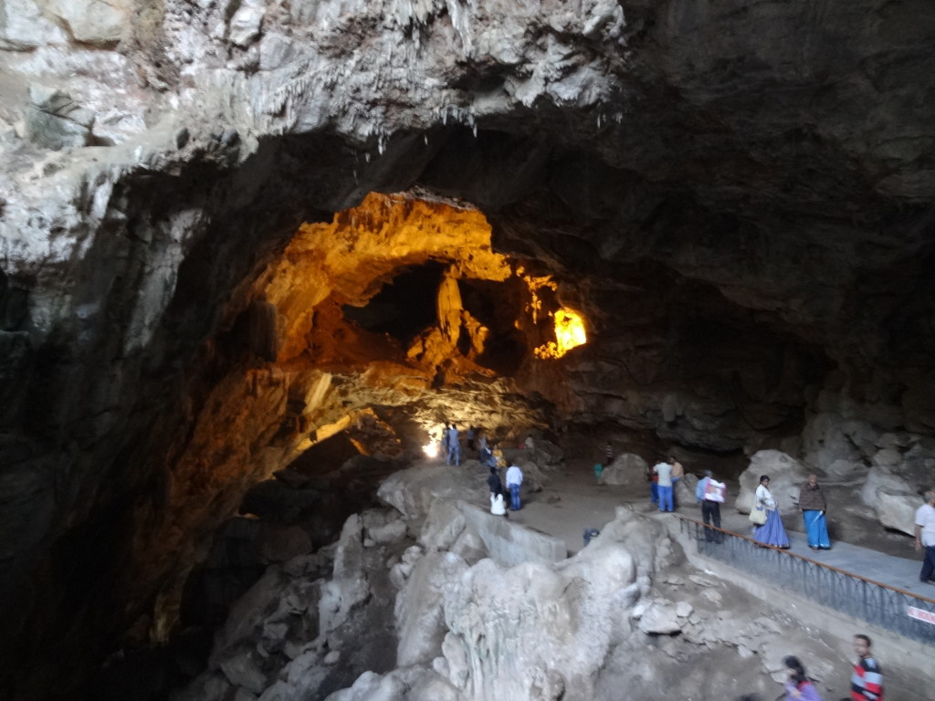 Borra caves